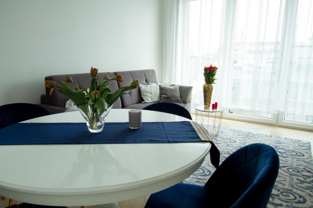 Nowy Apartment Przy Placu Szembeka Warschau Buitenkant foto