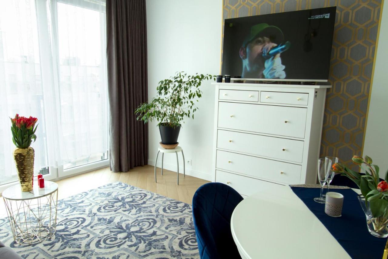 Nowy Apartment Przy Placu Szembeka Warschau Buitenkant foto