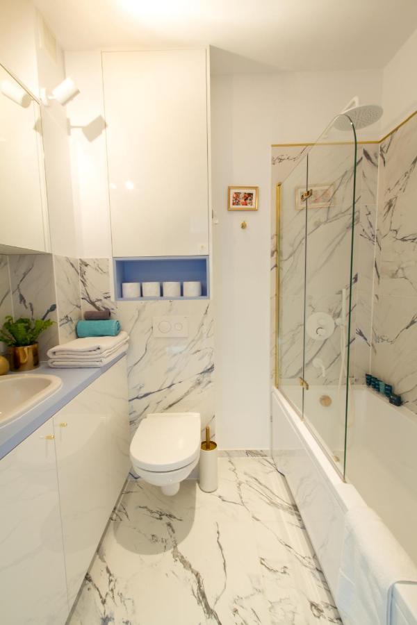 Nowy Apartment Przy Placu Szembeka Warschau Buitenkant foto