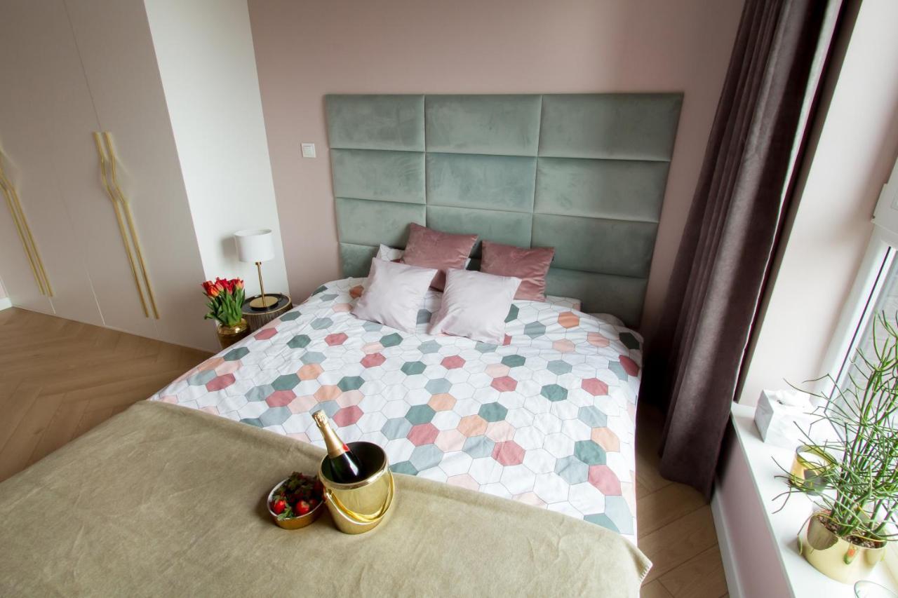 Nowy Apartment Przy Placu Szembeka Warschau Buitenkant foto