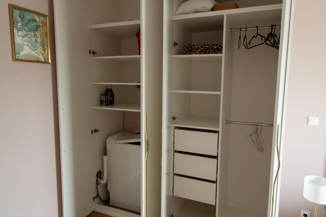 Nowy Apartment Przy Placu Szembeka Warschau Buitenkant foto